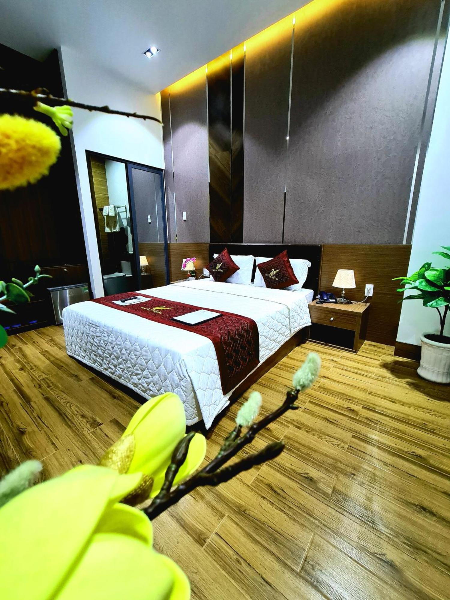 Thu Le Hotel Cao Lãnh Exterior foto